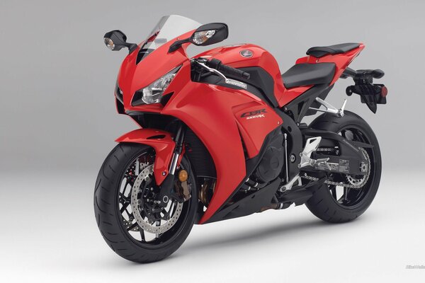 Motorcycle Honda fireblade sportbaykmototransport