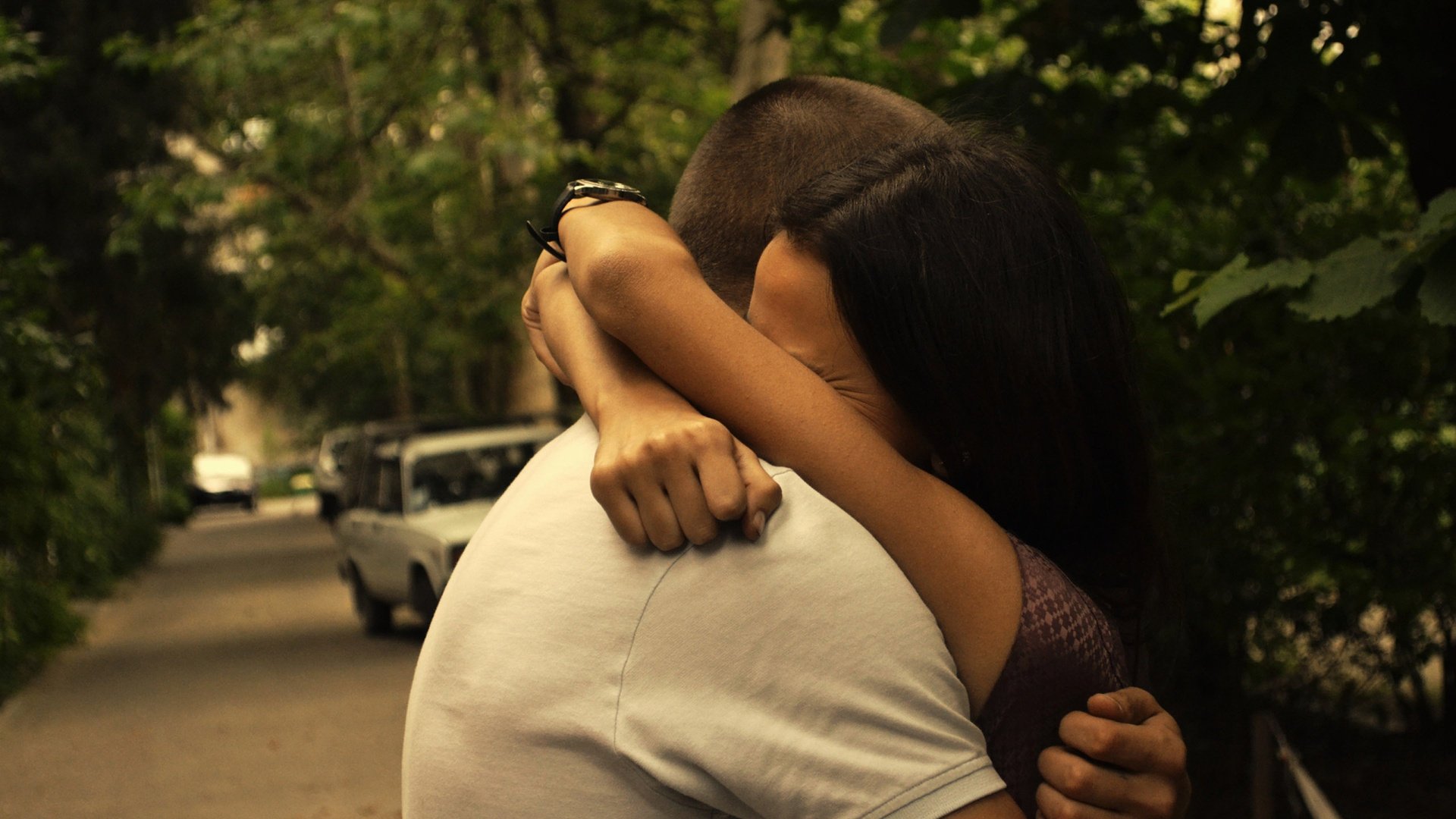ner cov pair love hugs park trees date meeting two lovers passion tenderness romance feelings watch girl guy auto street the city men women