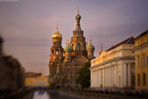 Focused photo on the temple in the sunset light