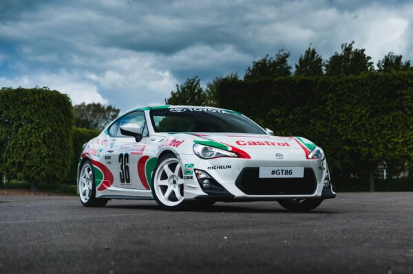 Toyota racing car with Castrol advertising