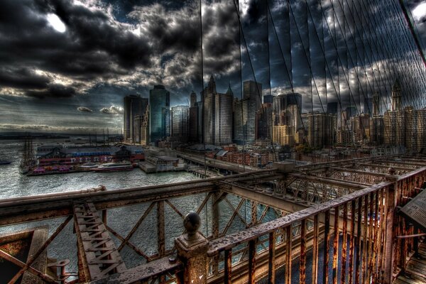 An apocalyptic city with the hope of survival