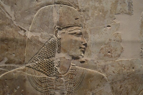 Egyptian image on the wall