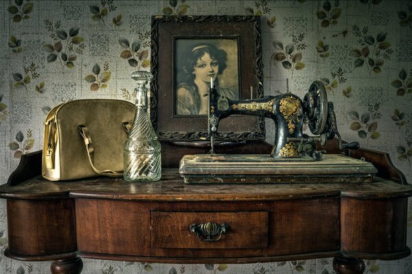Retro sewing machine reminder of grandma