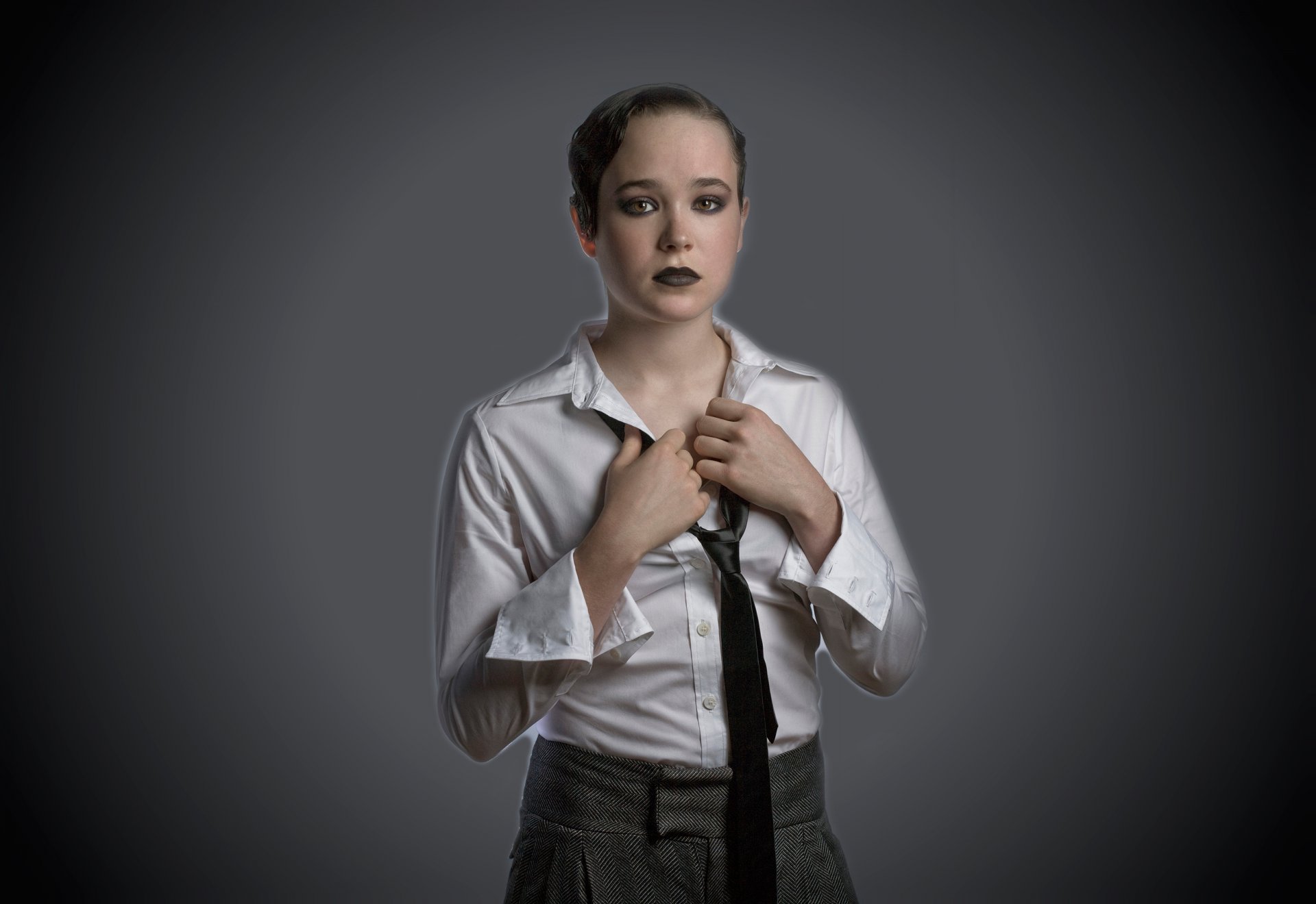 tyle unisex make-up new image portrait ellen page