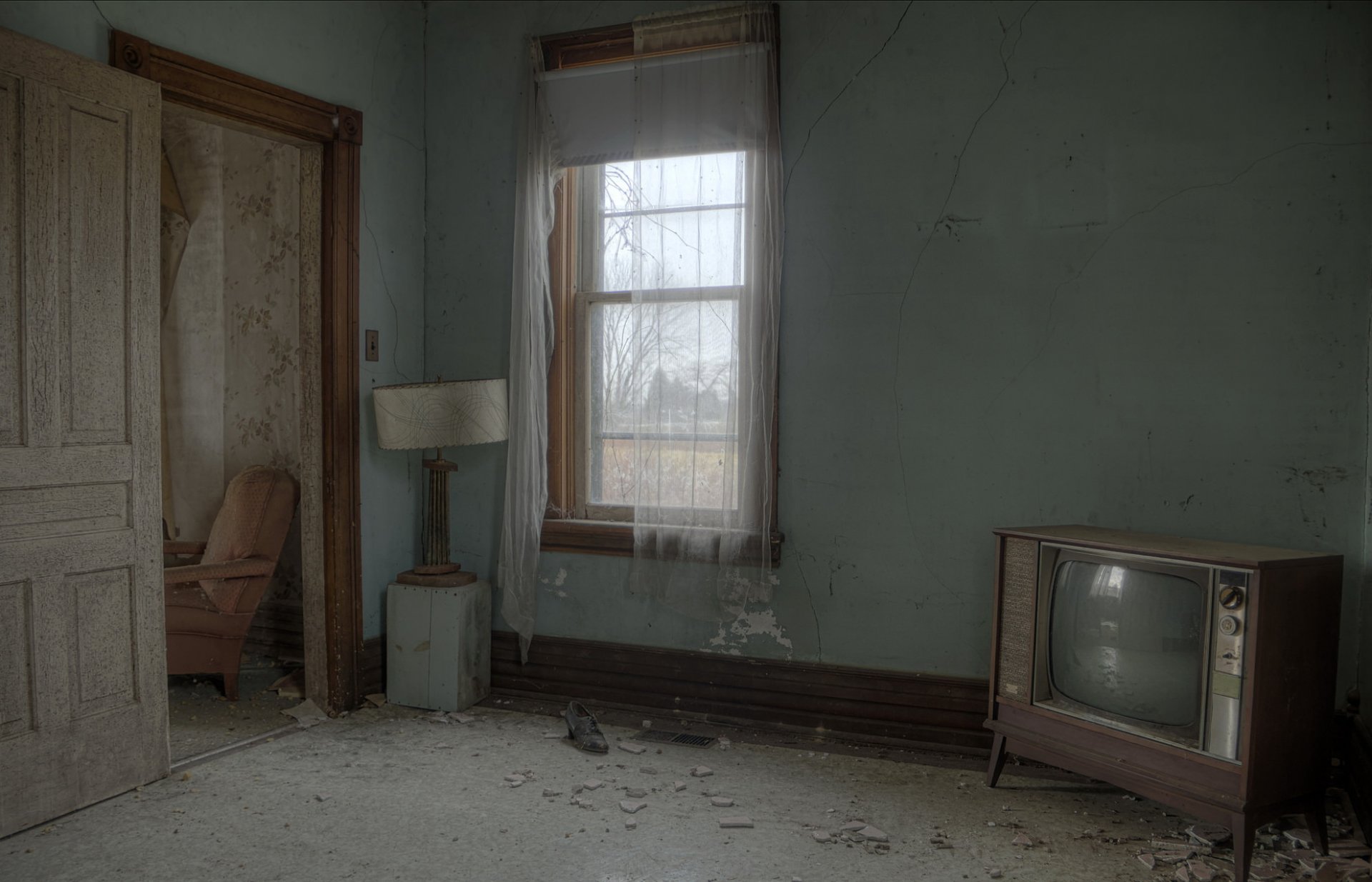 room window tv