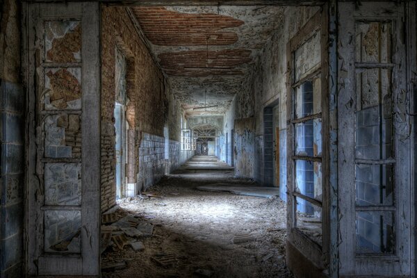 An old ruined building with broken windows