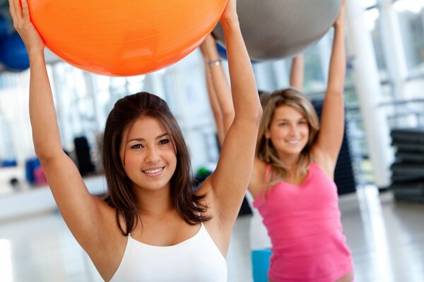 Classes with balls of a friend in training