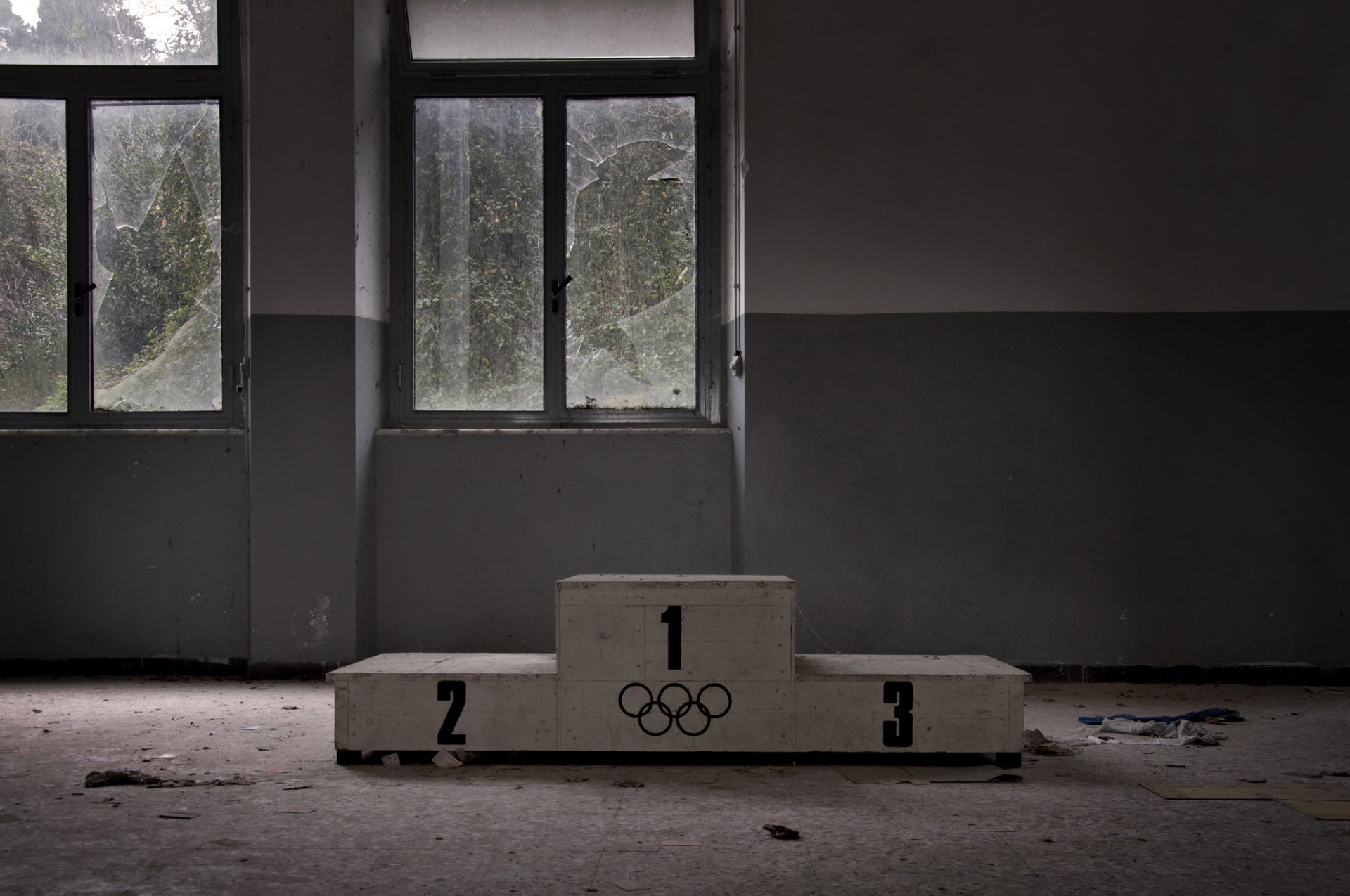 pedestal hall sport