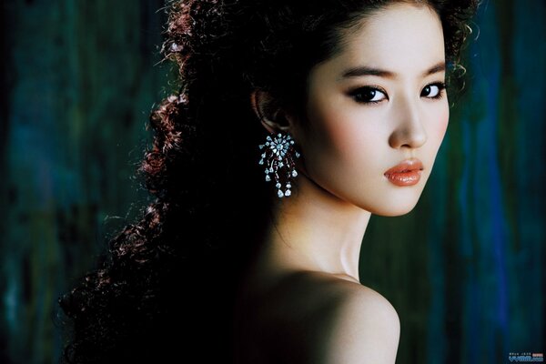 Asian girl liu yifei