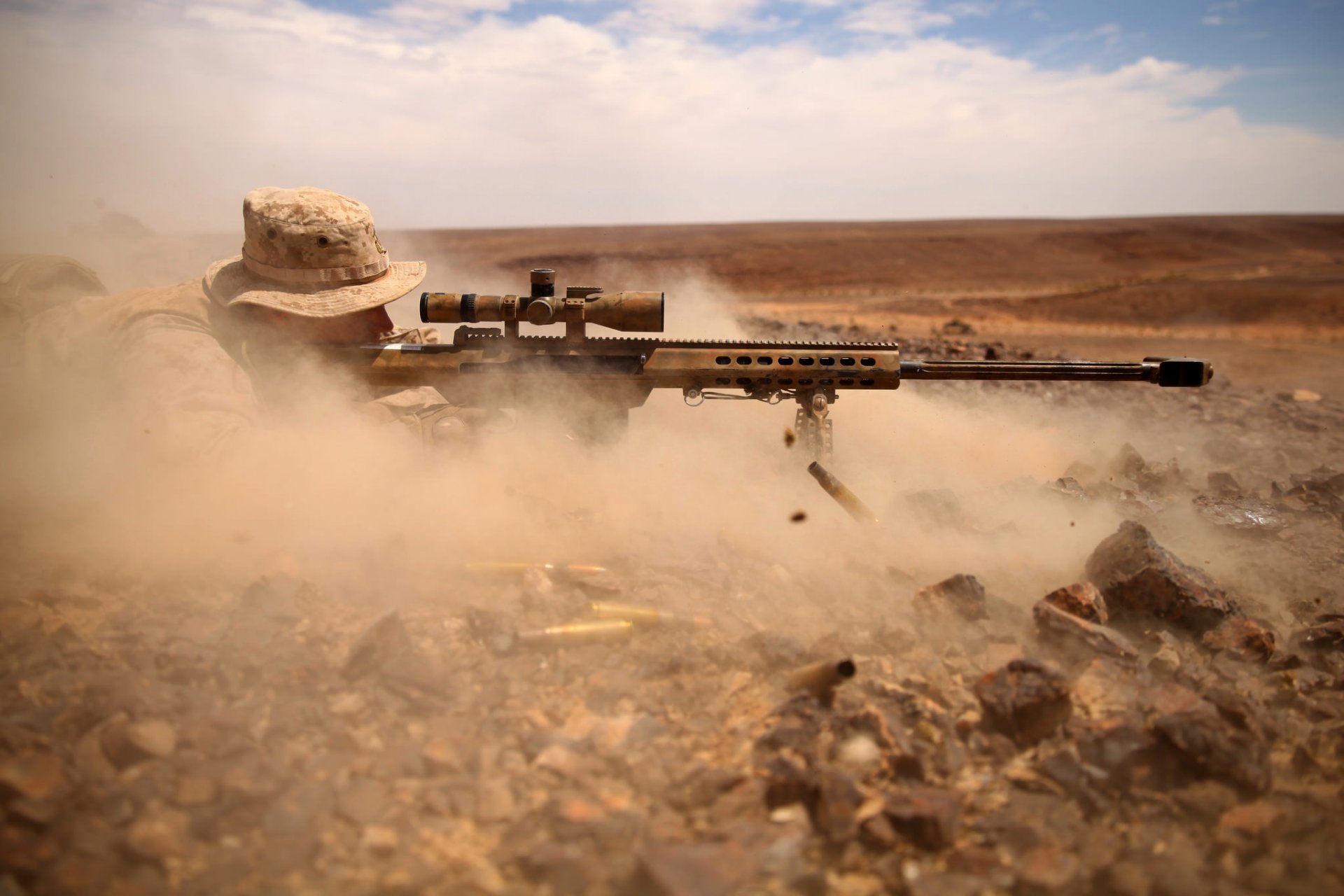 men sniper barret m82 optics dust