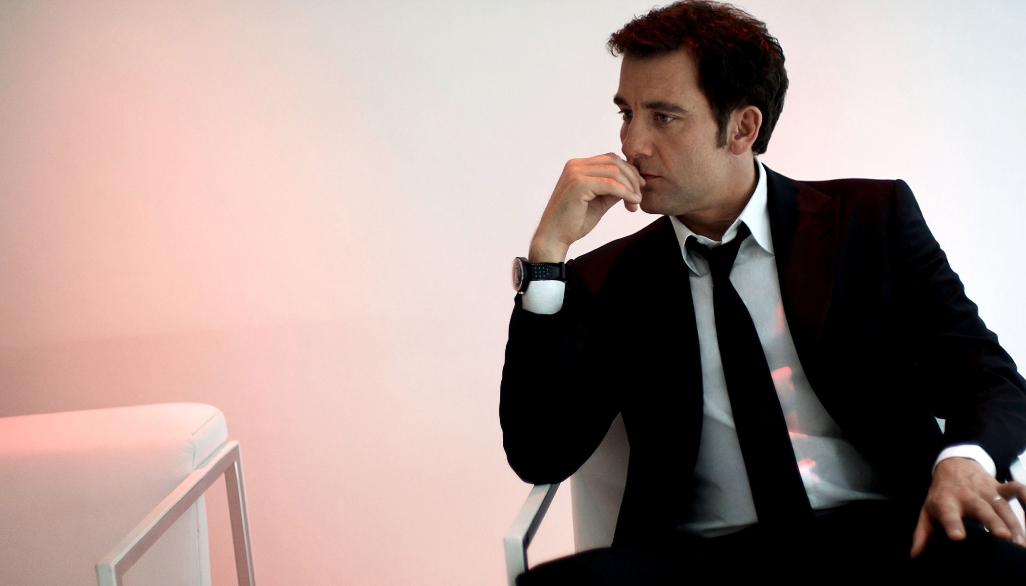 clive owen men actor producer suit watches view