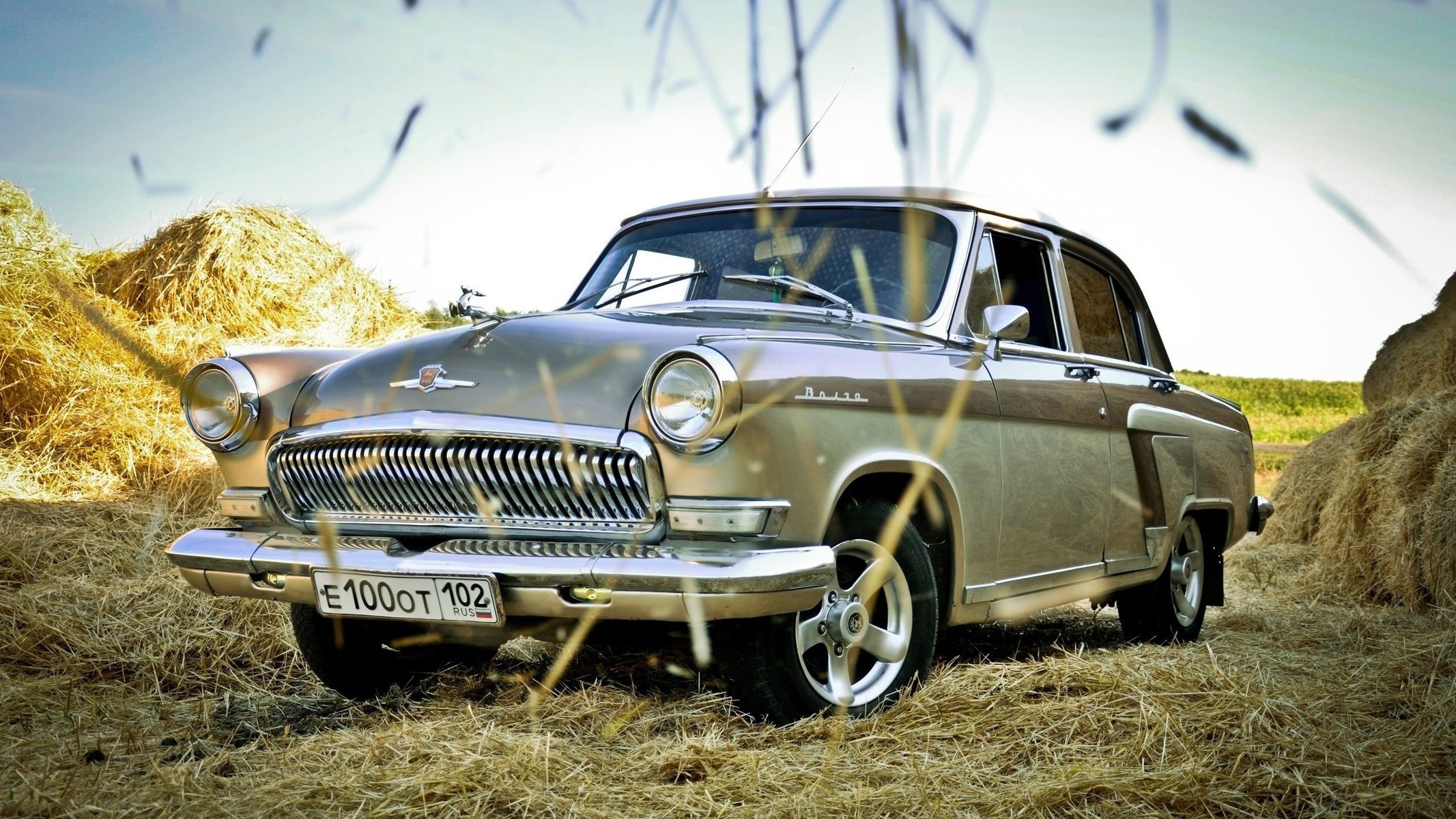 gaz-21 luxury cars of the ussr scoop volga