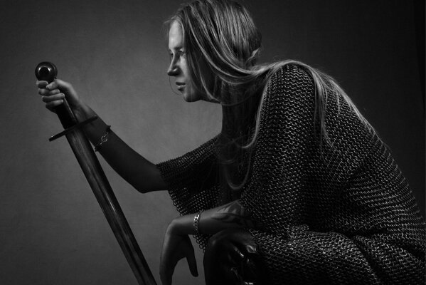 Maria Arkhipova musician black and white photo