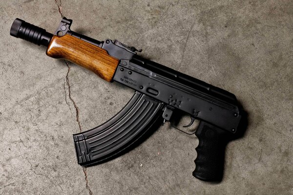 Urokochenny Kalashnikov aks74u