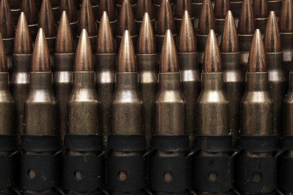 A huge number of cartridges in the dust