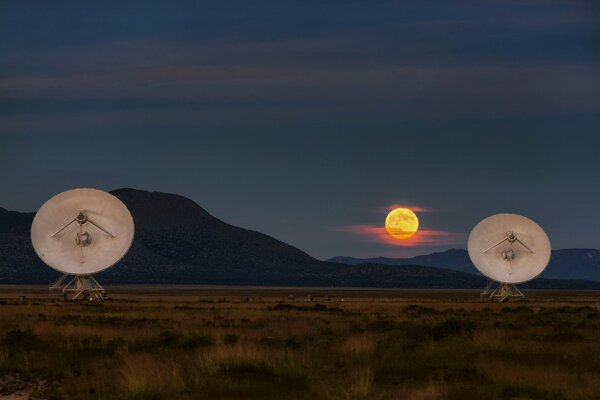 The moon at dusk is an irresistible sight
