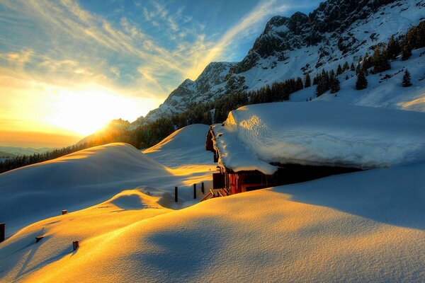 Sunset in Nice in winter with a dusty house
